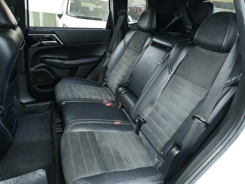 Mitsubishi NEW OUTLANDER 4X4 AT GLS 2024 - Imagen 8 de 9
