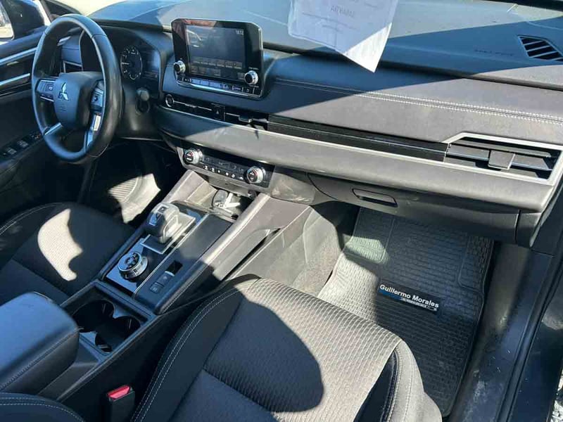 Mitsubishi NEW OUTLANDER 4X2 AT GL 2025 - Imagen 7 de 8