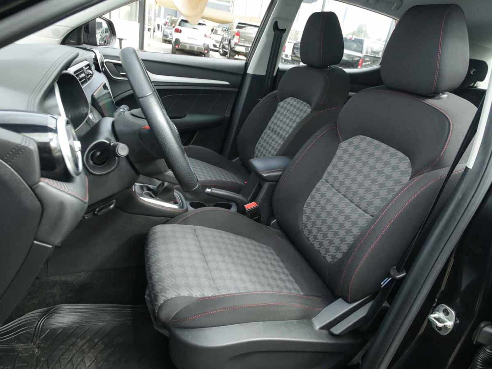 MG ZX 1.5 2024 - Imagen 7 de 8