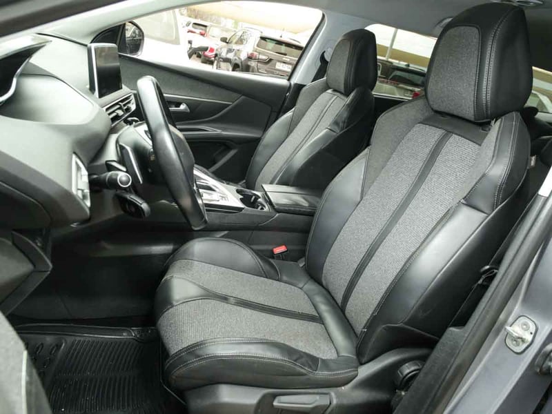 Peugeot 5008 ALLURE 1.6 AUT 2018 - Imagen 6 de 8