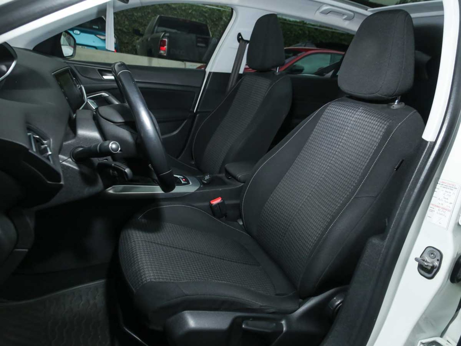 PEUGEOT 308 ALLURE PACK THP 165 EAT6 2019 - Imagen 10 de 14