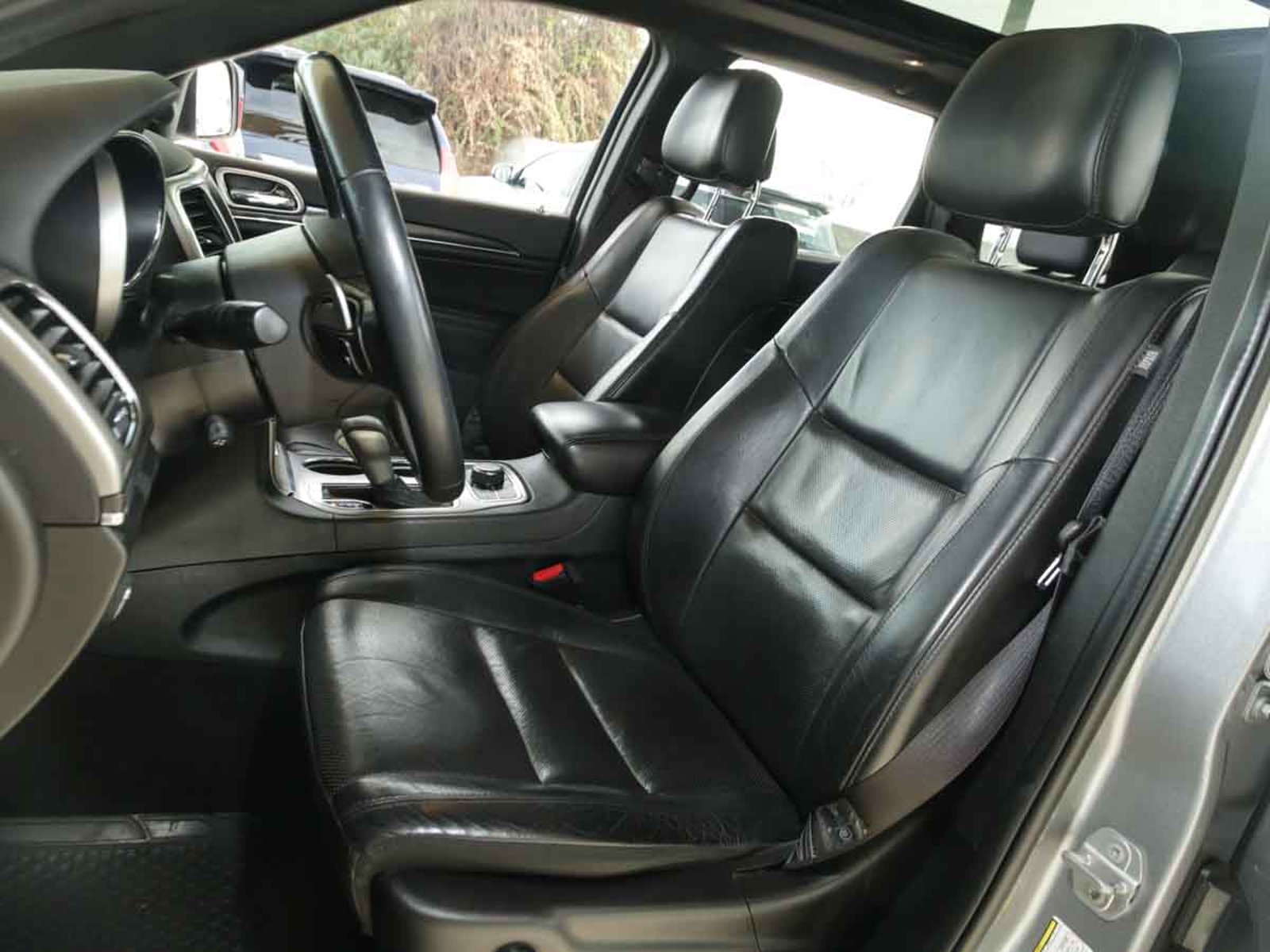 Jeep GRAND CHEROKEE 3.6 LIMITED 4WD AUTO 2018 - Imagen 7 de 8