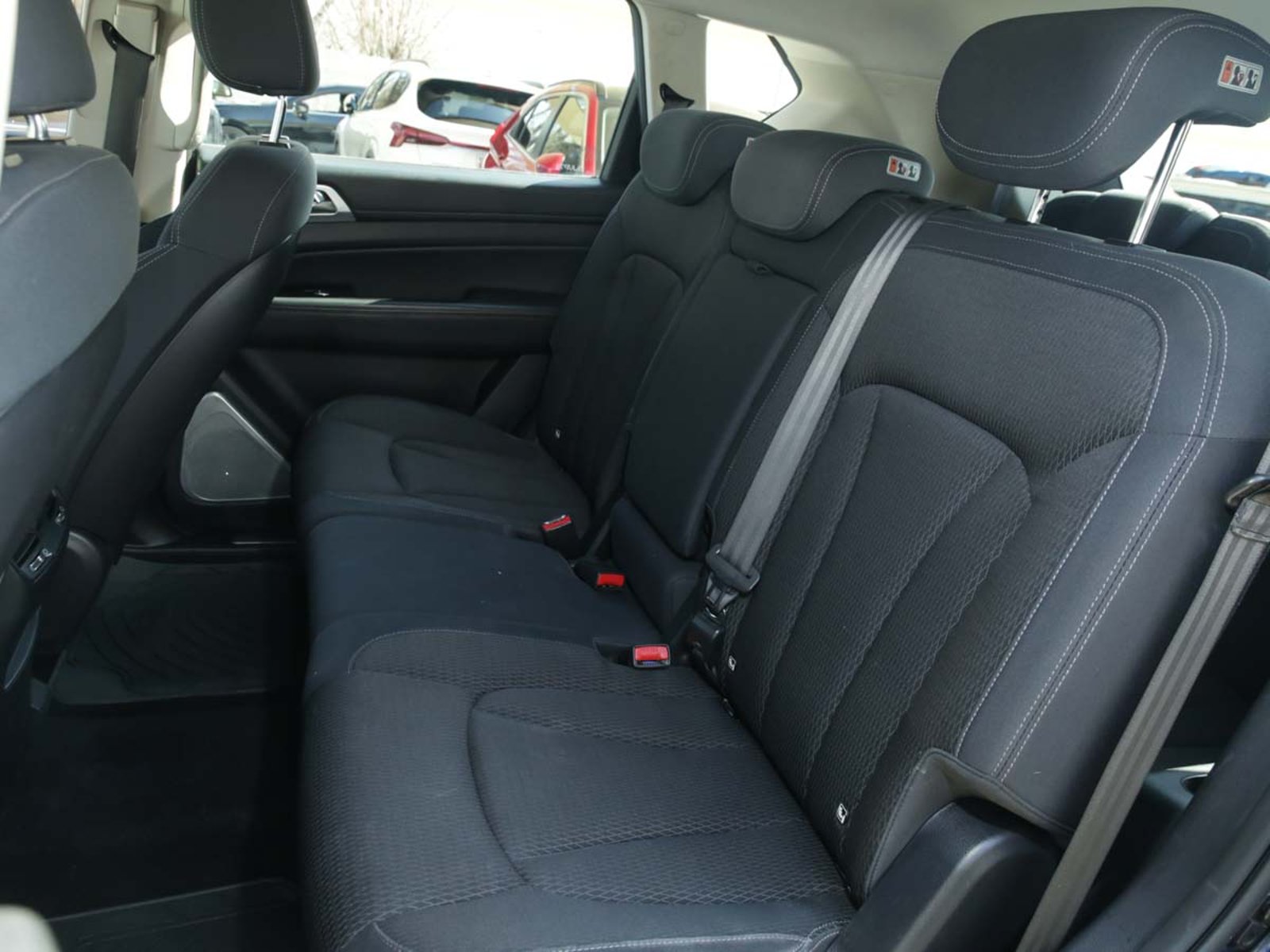 SsangYong NEW REXTON LX 2.0 T 6MT 2WD 6AB 2023 - Imagen 15 de 16
