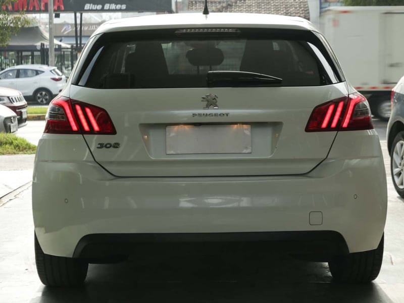 Peugeot 308 BLUE HDI 130 1.5 2021 - Imagen 5 de 14