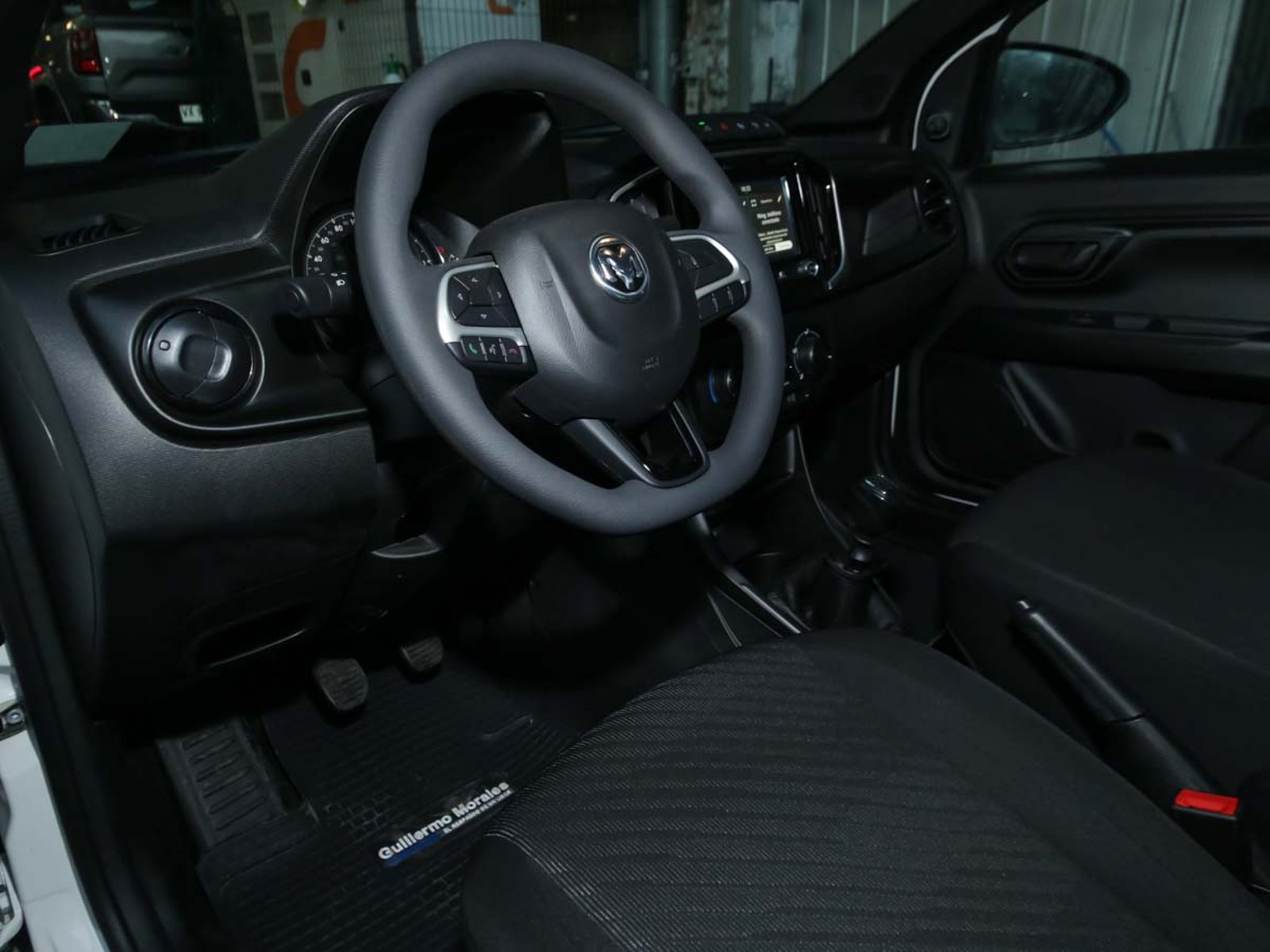RAM 700 SLT CREW CAB 1.3 MT 2026 - Imagen 5 de 7