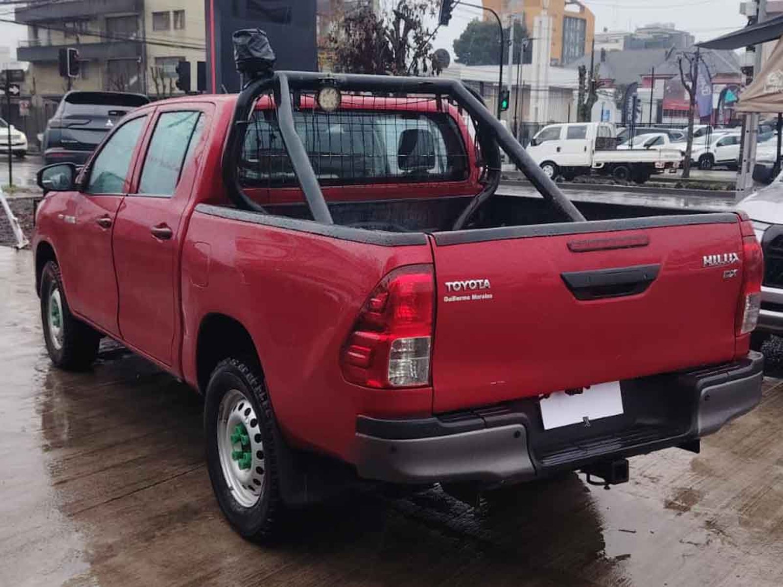 Toyota HILUX DCAB MT 4X4 2.4 2024 - Foto 3 de 8