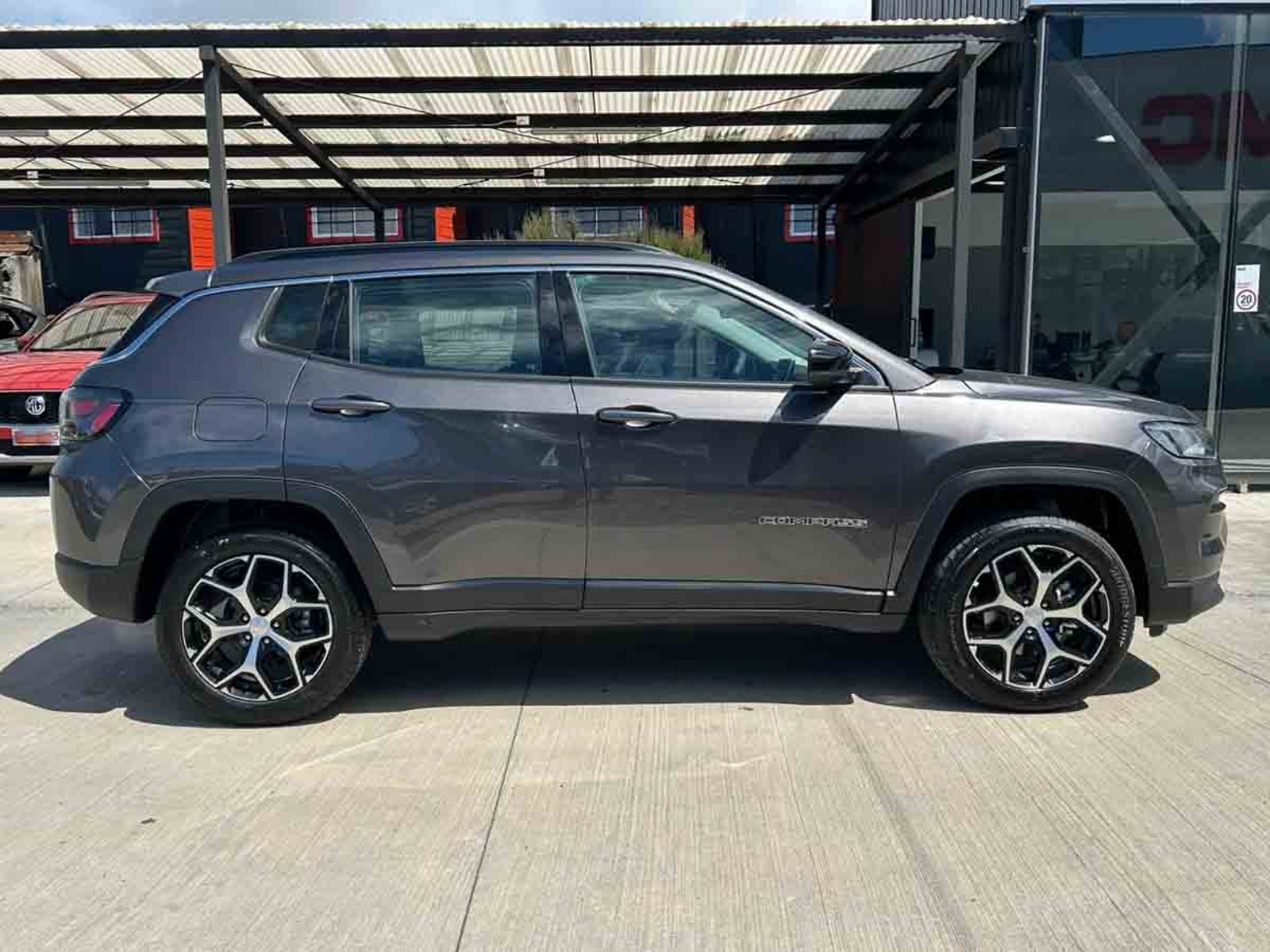 Jeep COMPASS LONGITUDE 4X2 1.3 AUT 2026 - Imagen 16 de 20