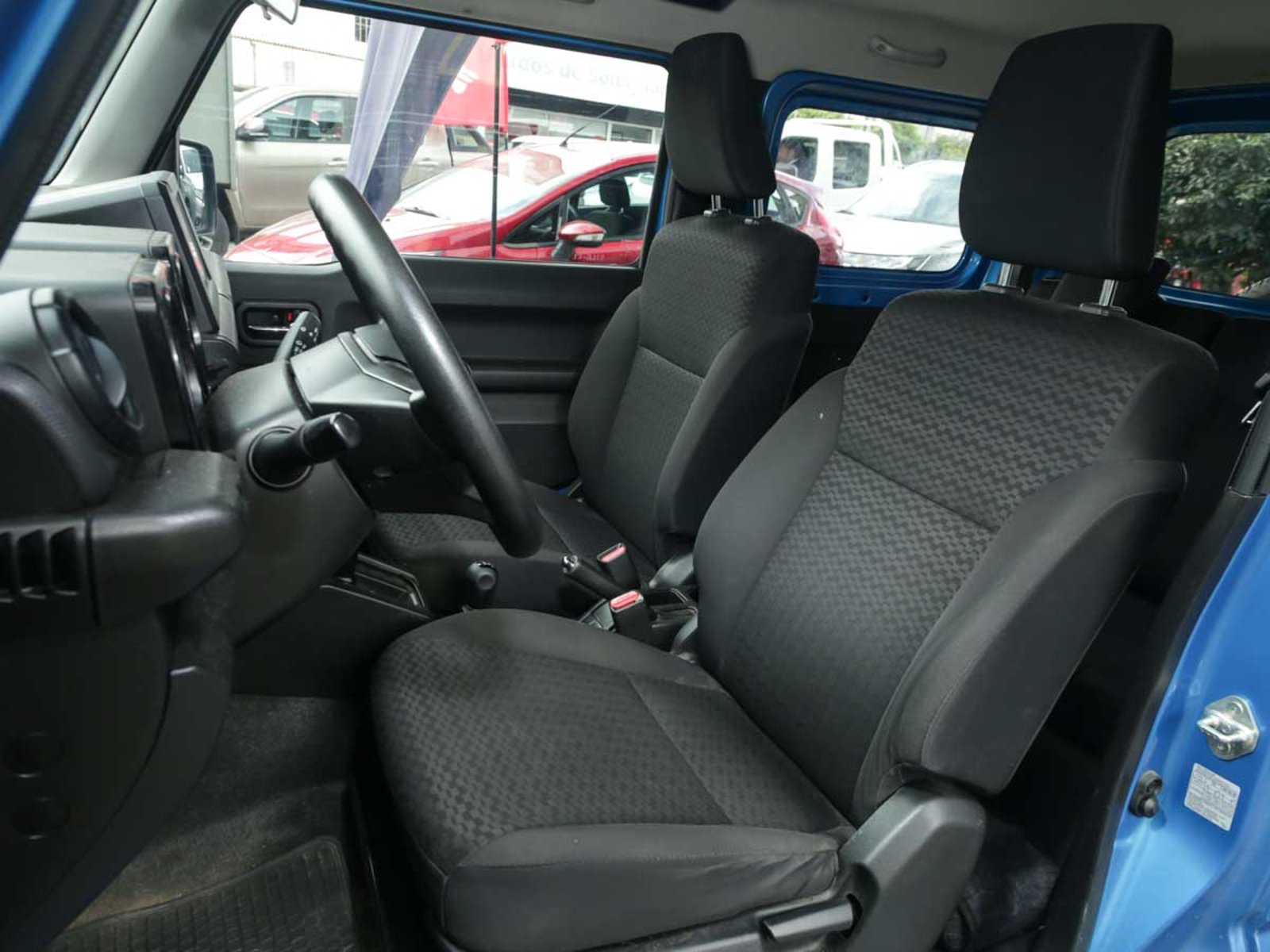 Suzuki JIMNY GL 4X4 1.5 2023 - Imagen 7 de 8