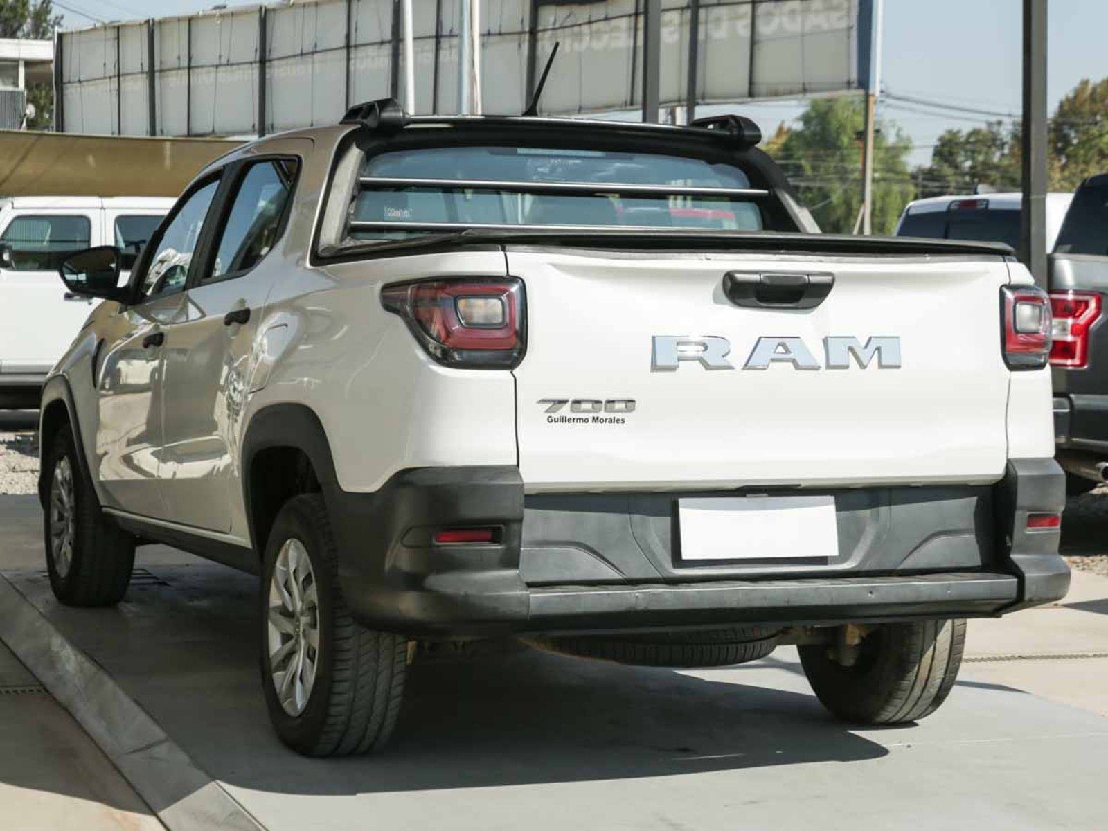 RAM 700 SLT CD 1.4 2021 - Foto 4 de 14
