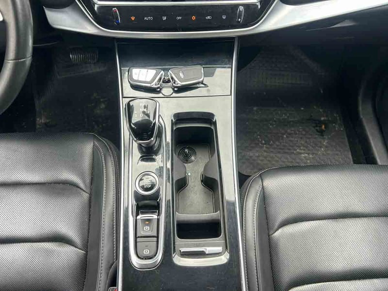 JAC JS8 LUXURY 1.5 2023 - Imagen 9 de 16