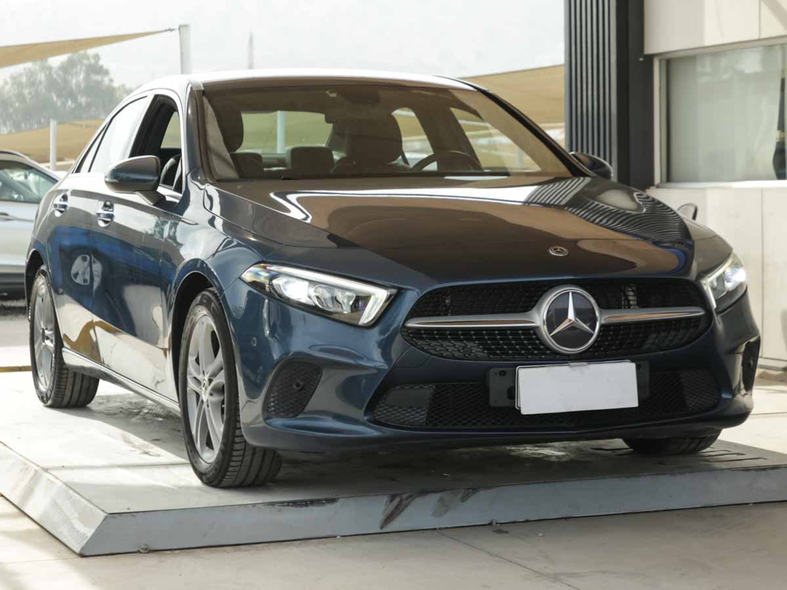 MERCEDES BENZ A 200 2020 - Imagen 3 de 13
