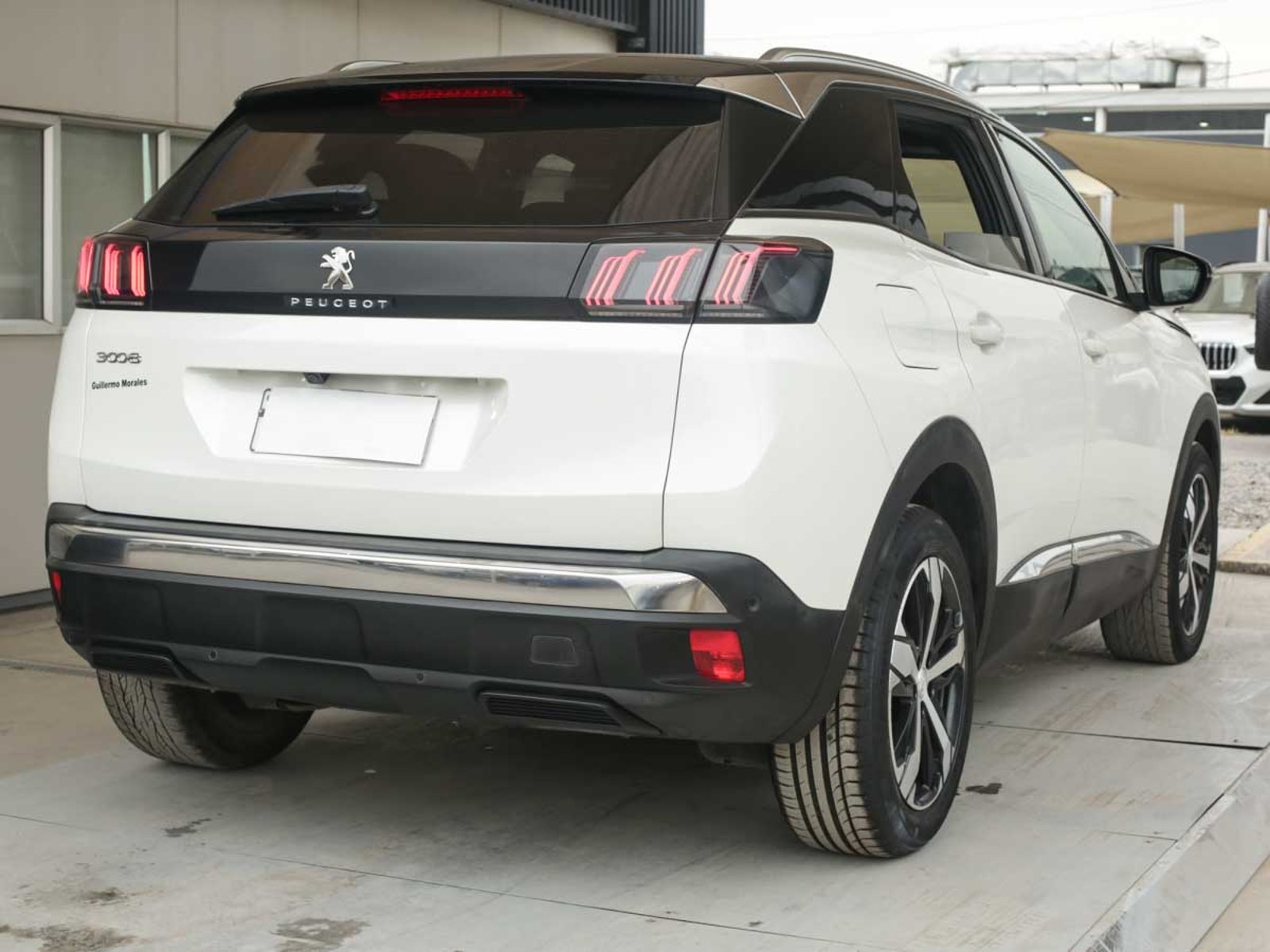 Peugeot 3008 ALLURE PACK BLUEHDI 130 EAT8 2024 - Imagen 4 de 8