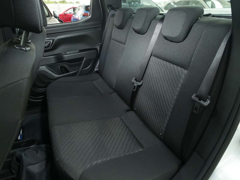 RAM 700 SLT CREW CAB 1.3 MT 2026 - Imagen 8 de 8