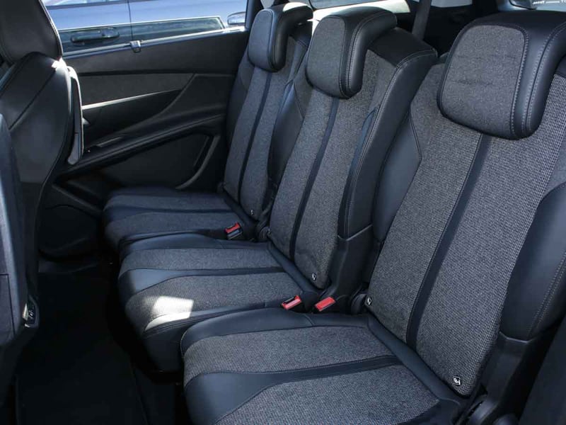 Peugeot 5008 ALLURE 1.6 AUT 2020 - Imagen 7 de 8