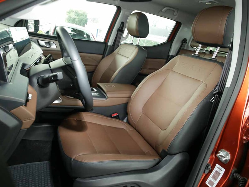 RAM DAKOTA LARAMIE 2.2 DIESEL 200 HP 4X4 AT 2026 - Imagen 7 de 8