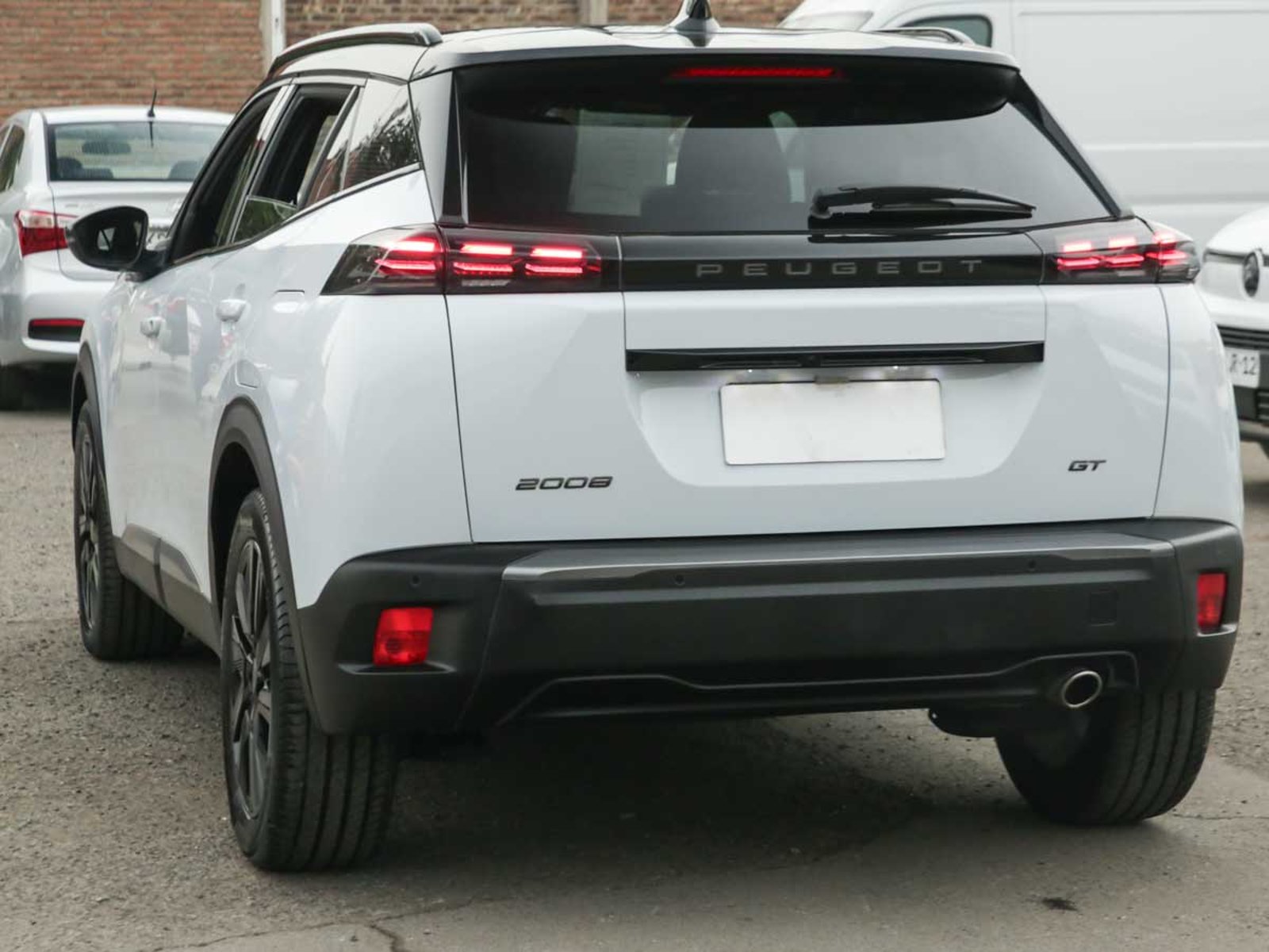 PEUGEOT 2008 MCA GT BLUEHDI 130 EAT8 2024 - Imagen 4 de 14