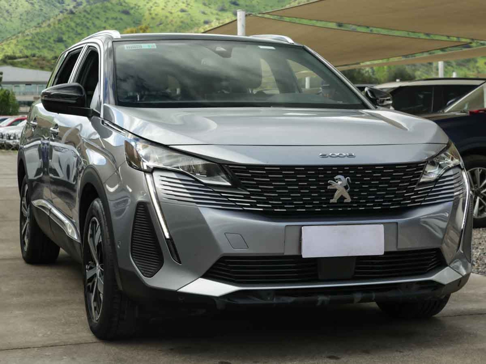 Peugeot 5008 ALLURE PACK BLUEHDI 130 EAT8 2024 - Foto 2 de 9