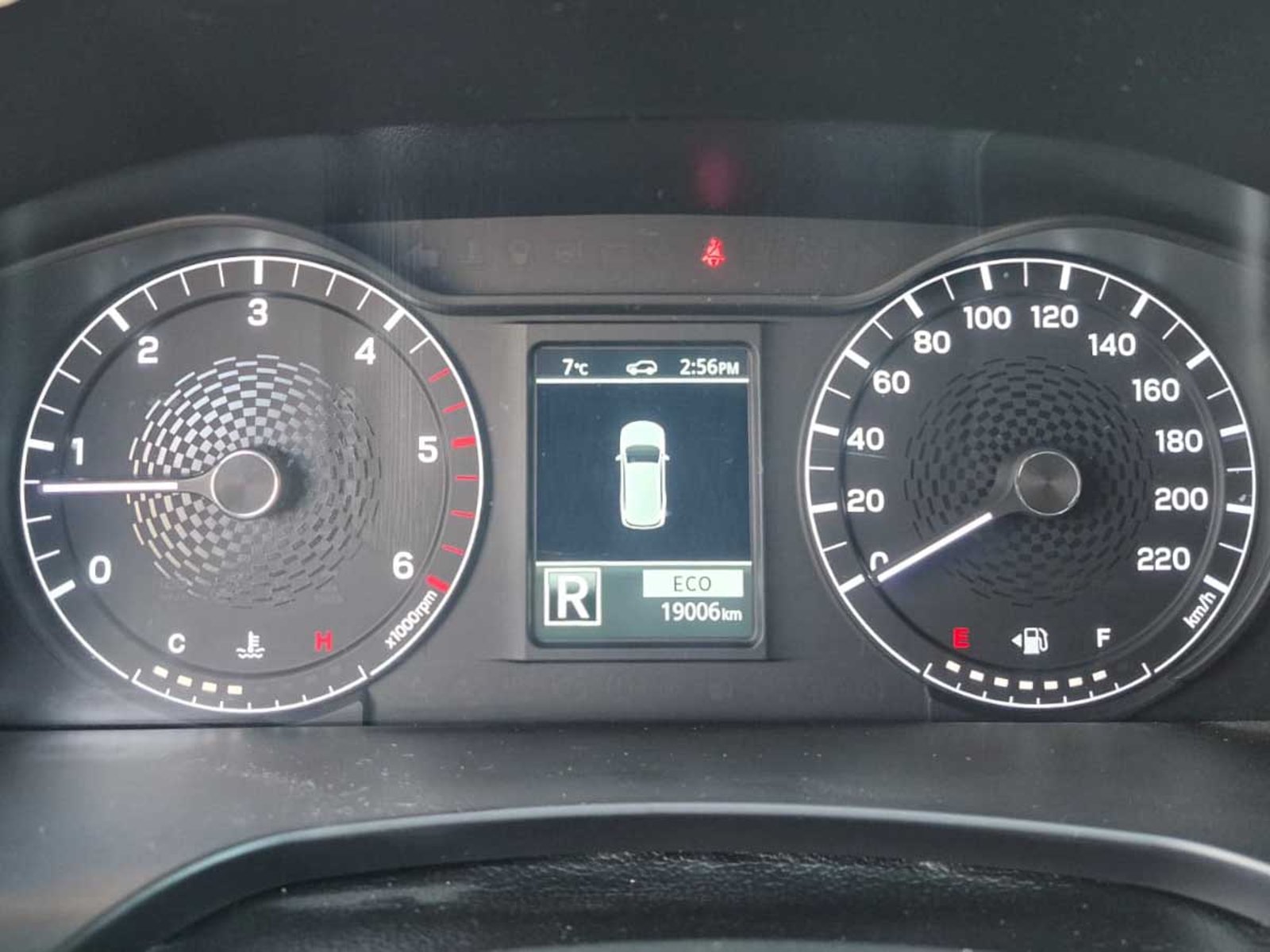 SsangYong NEW REXTON GLX 2.2TD 8AT 4WD 6AB * 2025 - Foto 5 de 8