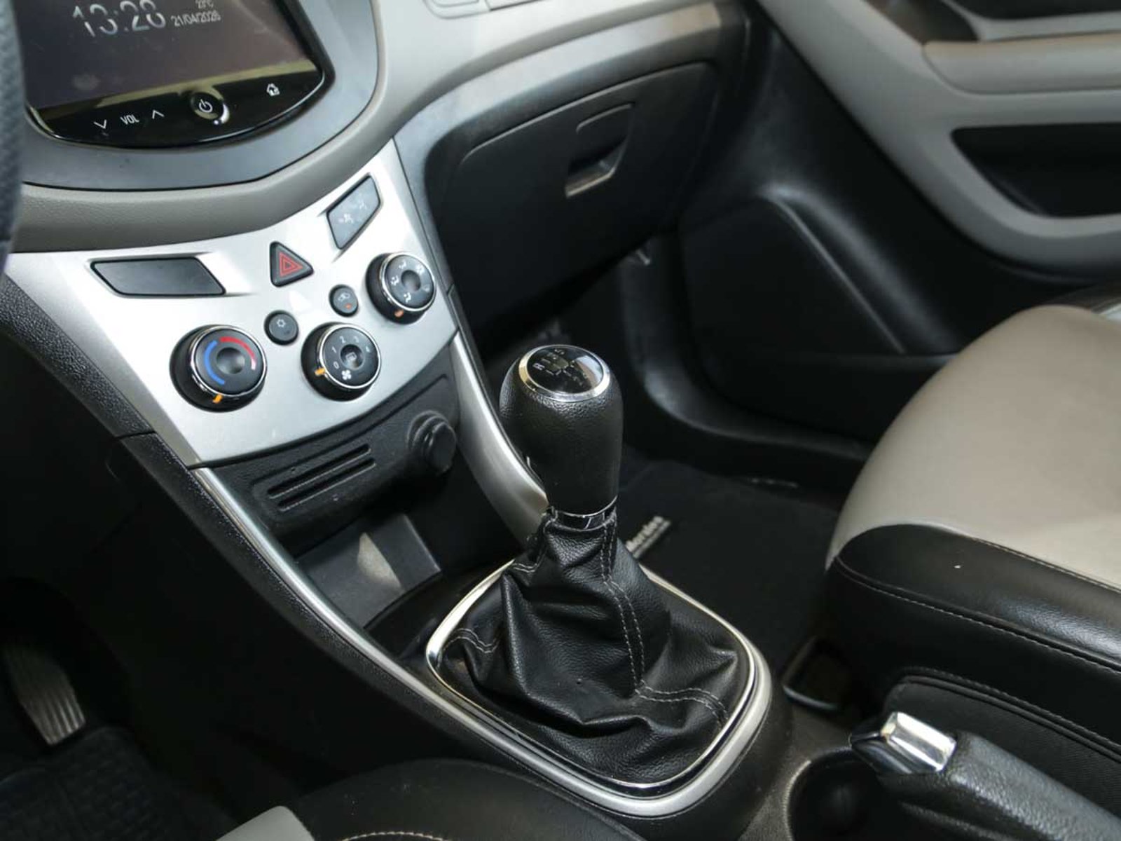 CHEVROLET TRACKER LT 1.8 2017 - Imagen 9 de 13
