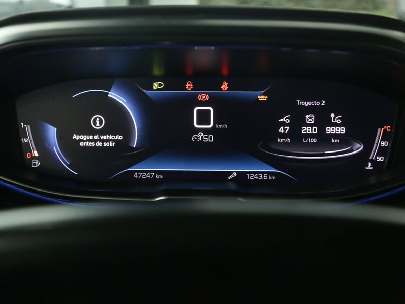 Peugeot 3008 ACTIVE BLUEHDI 1.5 2023 - Imagen 5 de 8