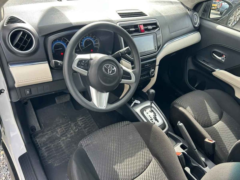 Toyota RUSH XLI 1.5 2023 - Imagen 6 de 16