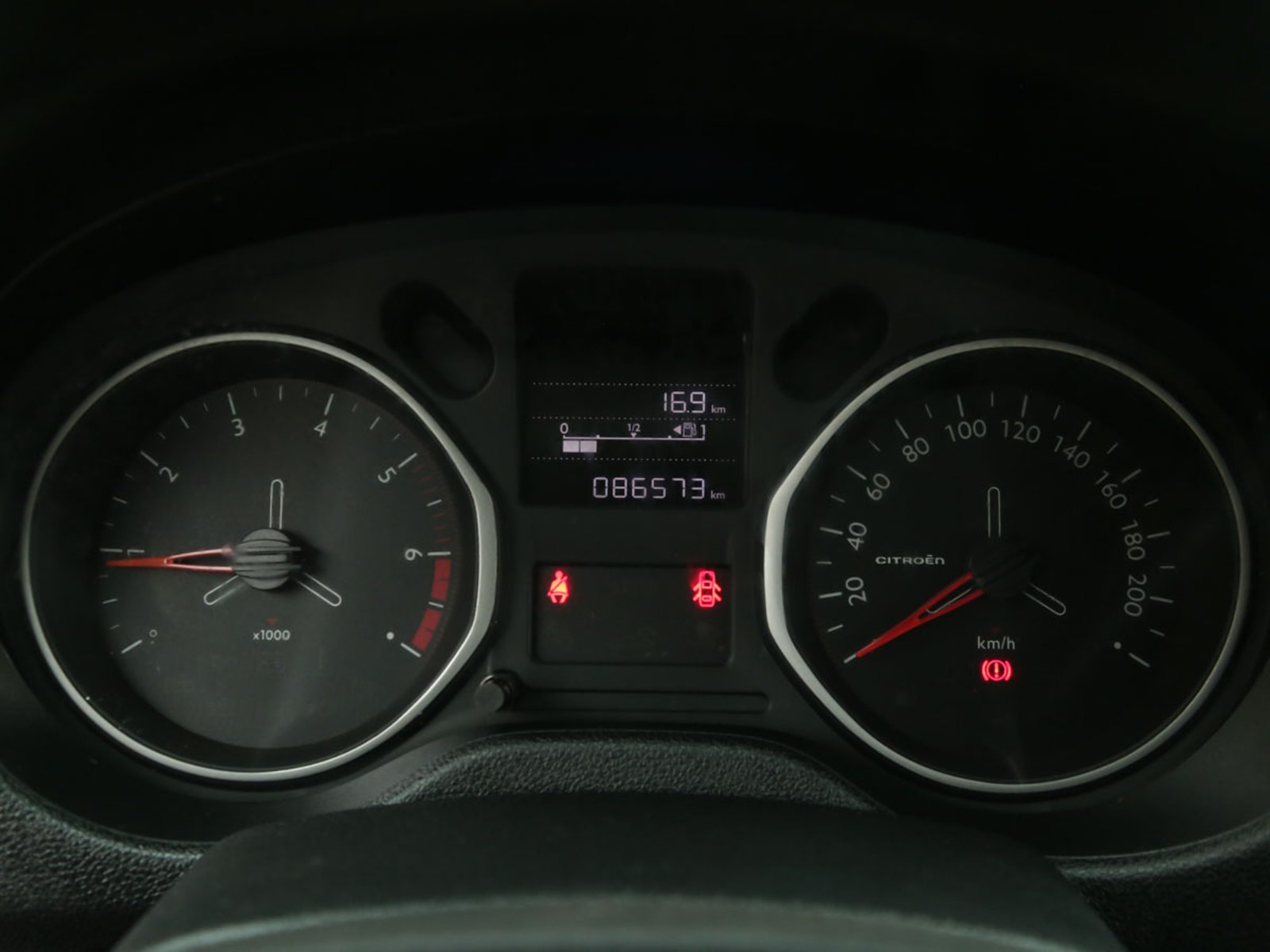 Citroën C  ELYSEE HDI 1.6 2022 - Foto 5 de 8