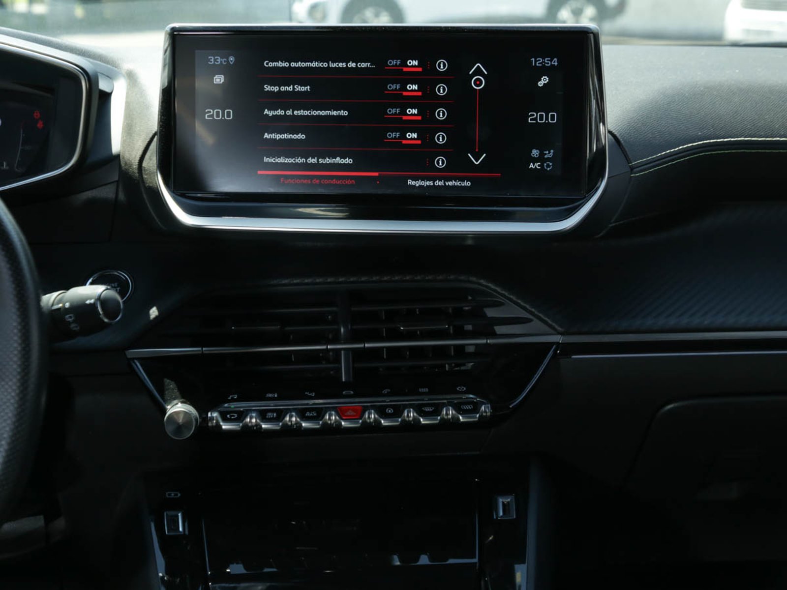 PEUGEOT 2008 GT BLUEHDI 130 EAT8 2023 - Imagen 13 de 14
