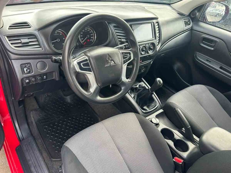 Mitsubishi L-200 KATANA CRT 4X4 2.4 2023 - Imagen 8 de 16