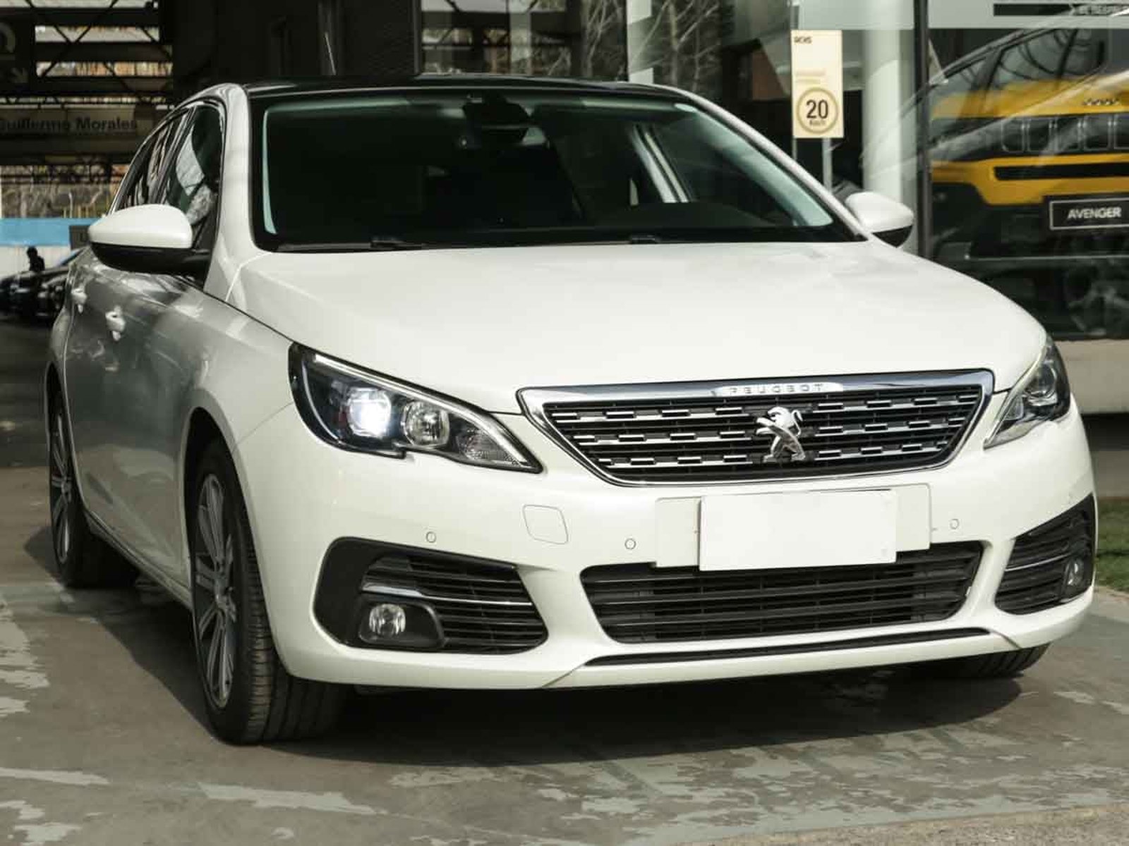 Peugeot 308 BLUE HDI 130 1.5 2021 - Foto 3 de 14