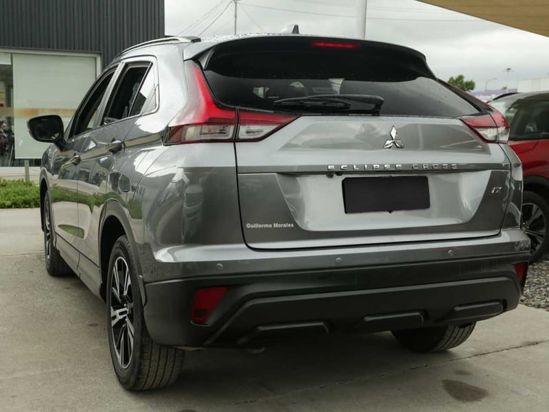 Mitsubishi ECLIPSE CROSS RX 1.5 4X2 AT 2022 - Imagen 3 de 8