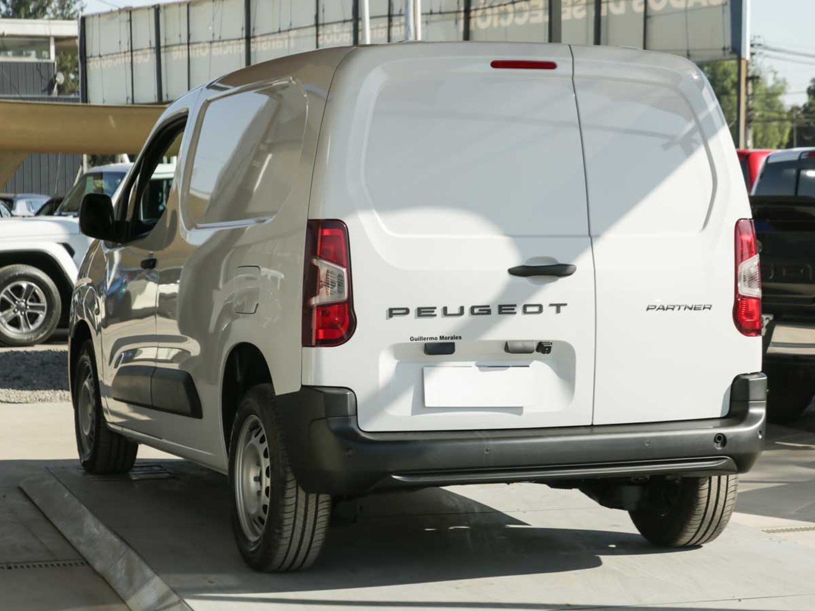 Peugeot PARTNER MCA L1 DIESEL 100HP MT 2026 - Imagen 3 de 8