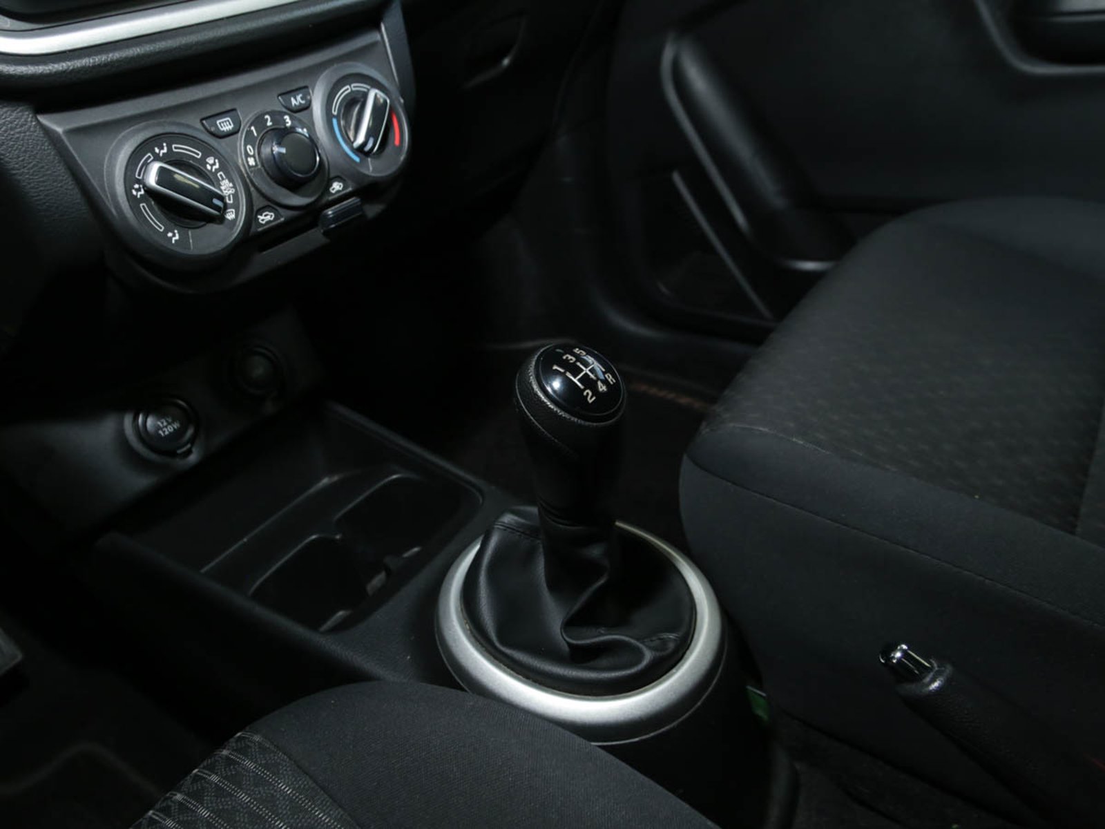 SUZUKI CELERIO GLX HB 1.0 2024 - Imagen 9 de 13