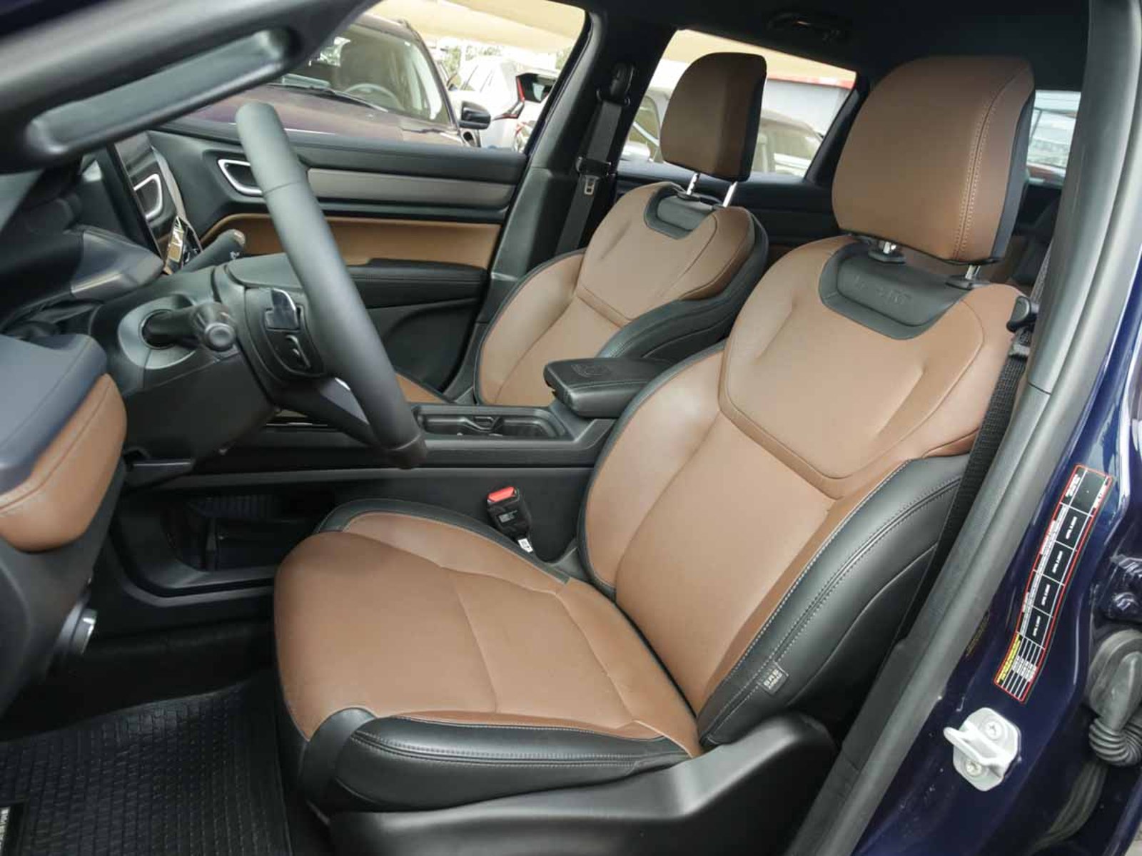 RAM RAMPAGE LARAMIE 2.2 DIESEL 200 HP 4X4 AT 2026 - Imagen 7 de 8