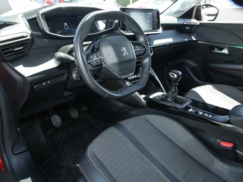 Peugeot 208 PURETECH 100 HB 1.2 2022 - Imagen 8 de 13