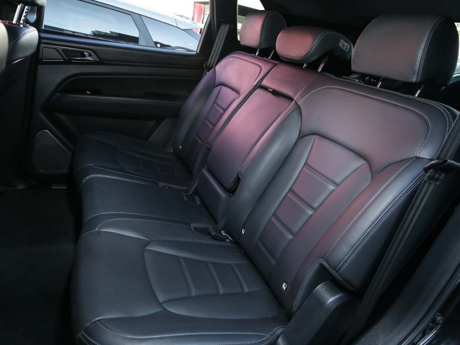 SSANGYONG NEW REXTON GLX 2.2TD 8AT 2WD 6AB * 2025 - Imagen 11 de 14