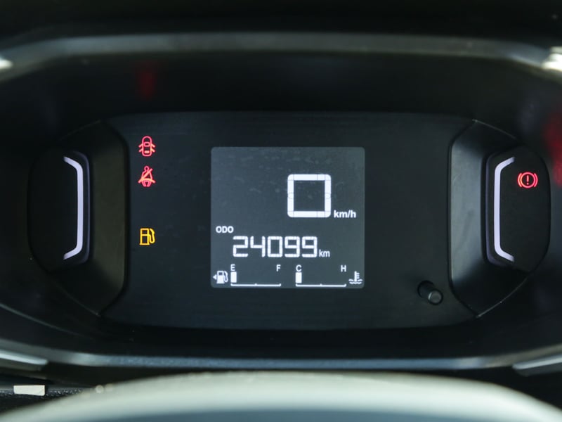 Citroën C3 PURETECH 1.2 2024 - Imagen 5 de 8
