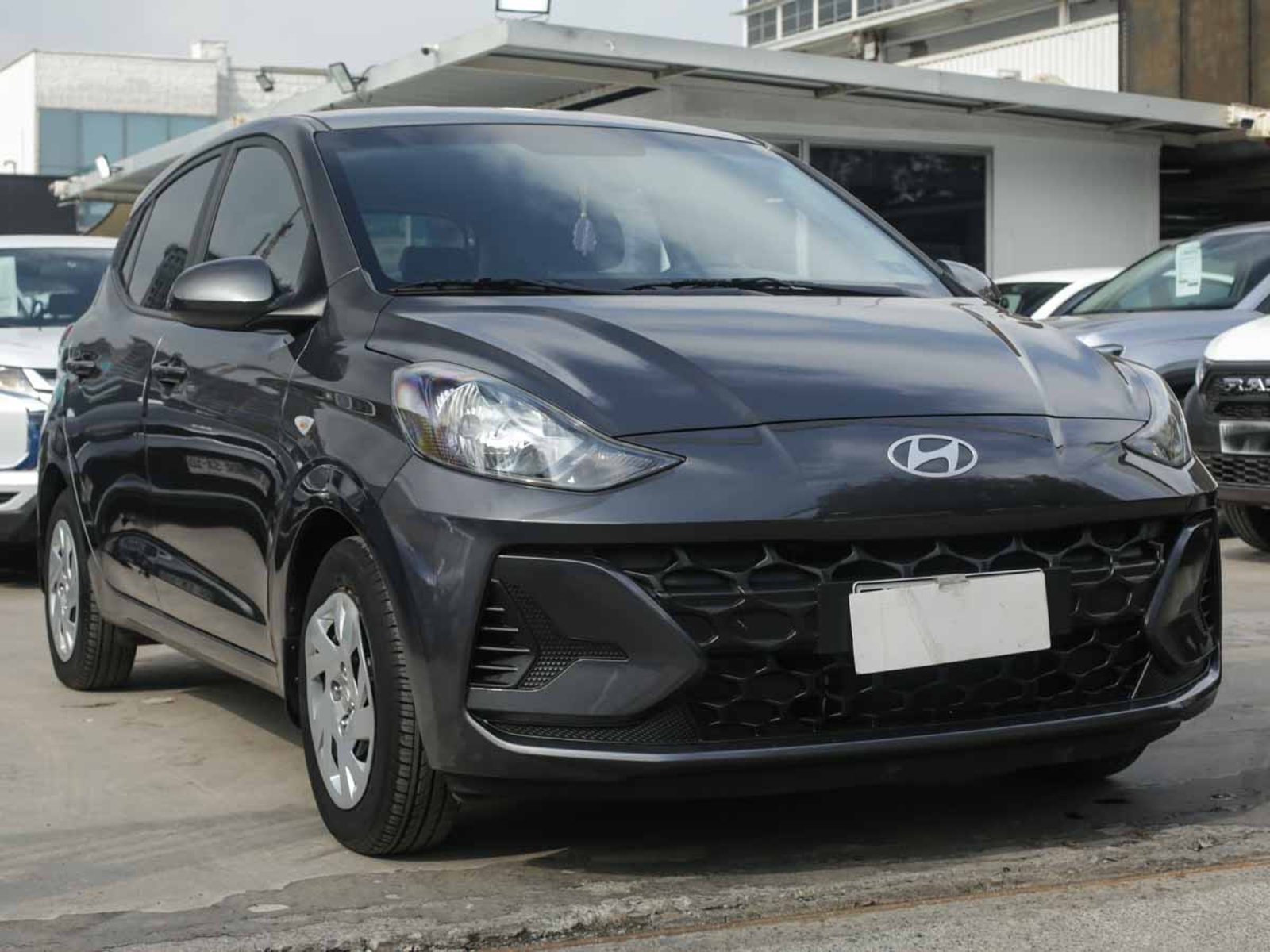 Hyundai I-10 BA 1.0 GL DH 2025 - Foto 2 de 8