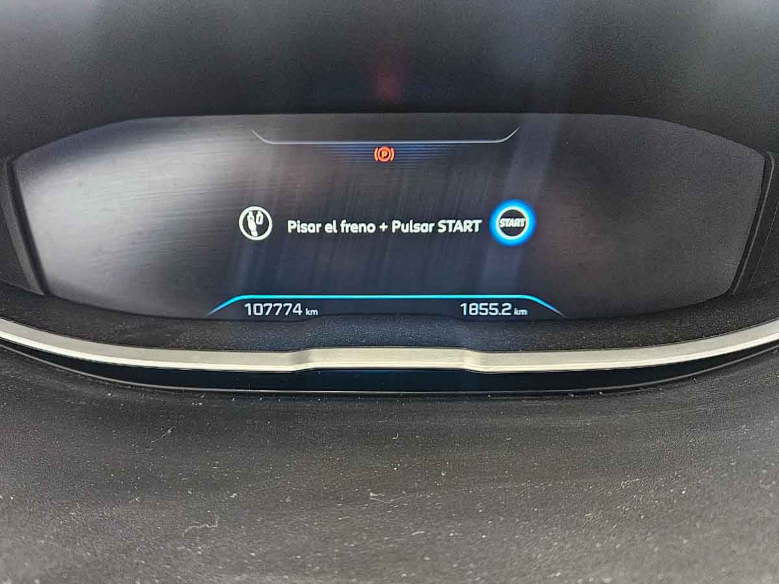 Peugeot 5008 ALLURE 1.6 AUT 2018 - Foto 5 de 8