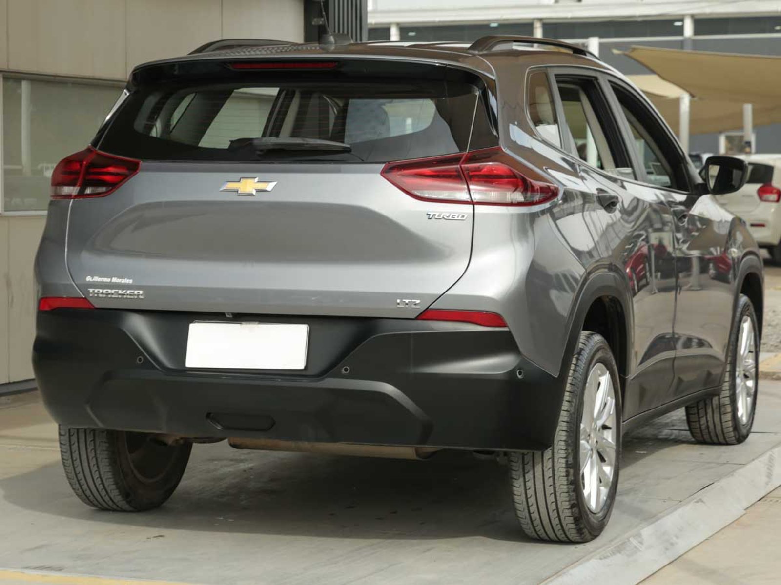 Chevrolet TRACKER 1.2T LTZ 2023 - Imagen 4 de 8
