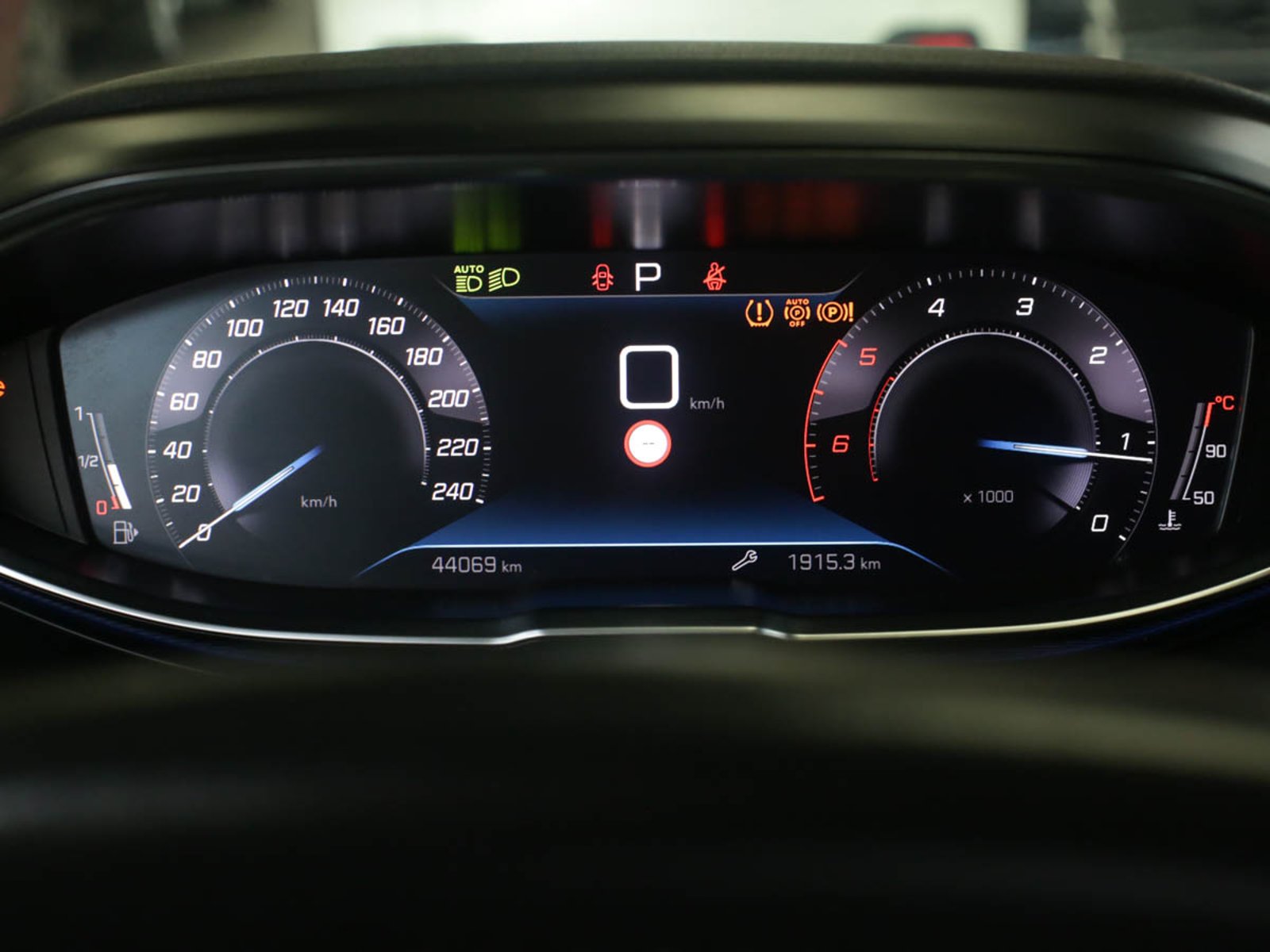 Peugeot 5008 ALLURE PACK BLUEHDI 130 EAT8 2024 - Imagen 5 de 8