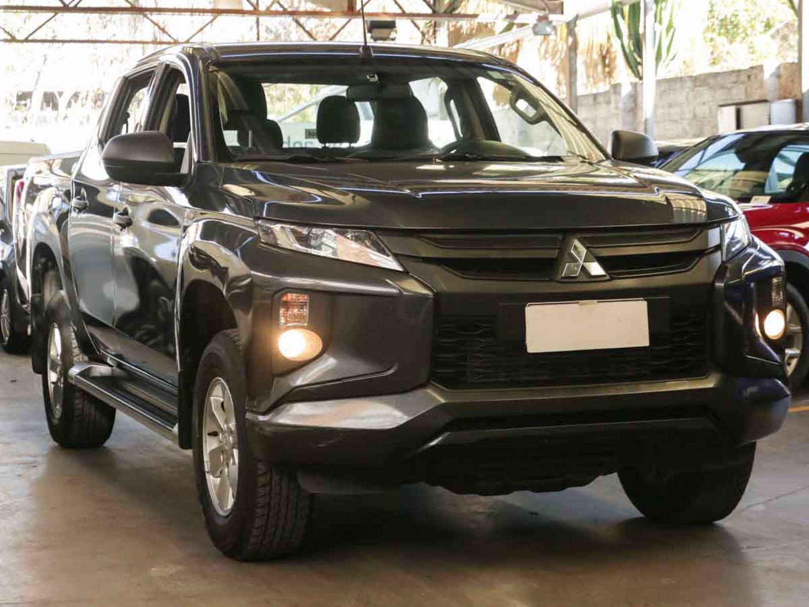 MITSUBISHI L-200 WORK CRM MEC  D/C 4X2 TD E5 2024 - Imagen 3 de 14