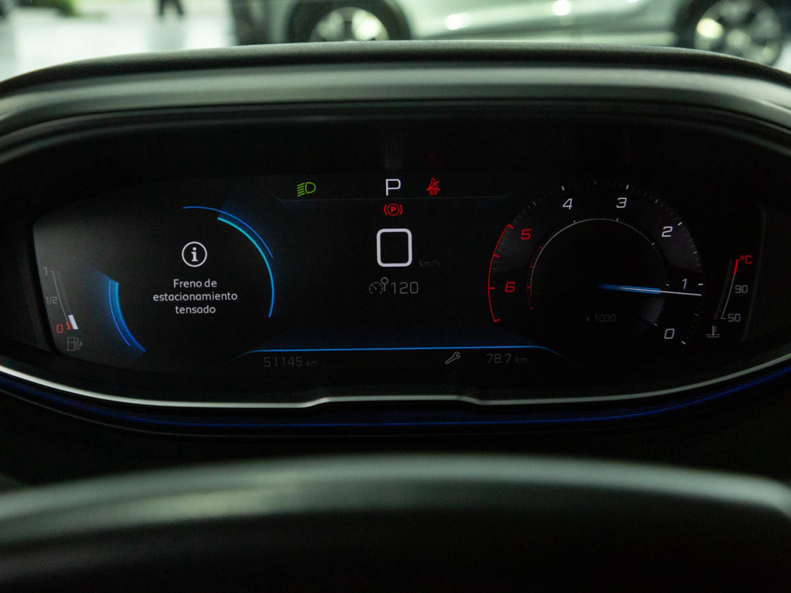 Peugeot 5008 ALLURE PACK BLUEHDI 130 EAT8 2023 - Imagen 5 de 8