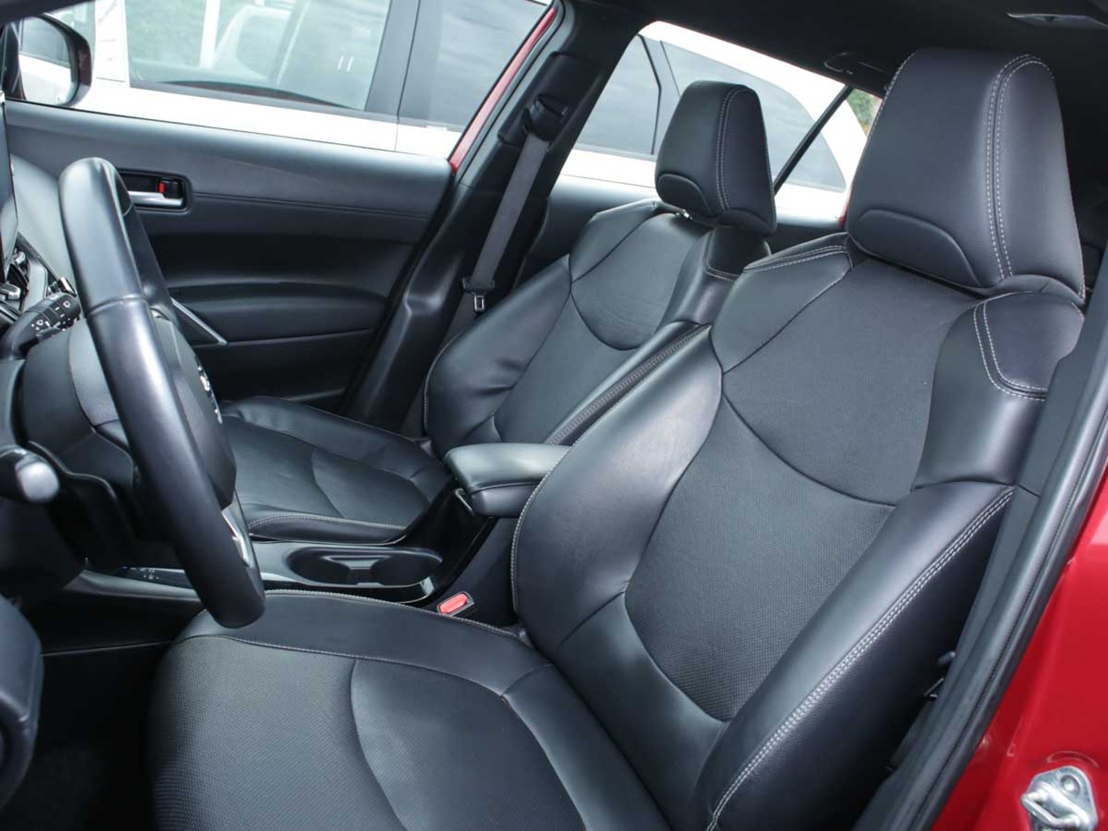Toyota COROLLA CROSS CVT 2.0 AUT 2023 - Imagen 7 de 8