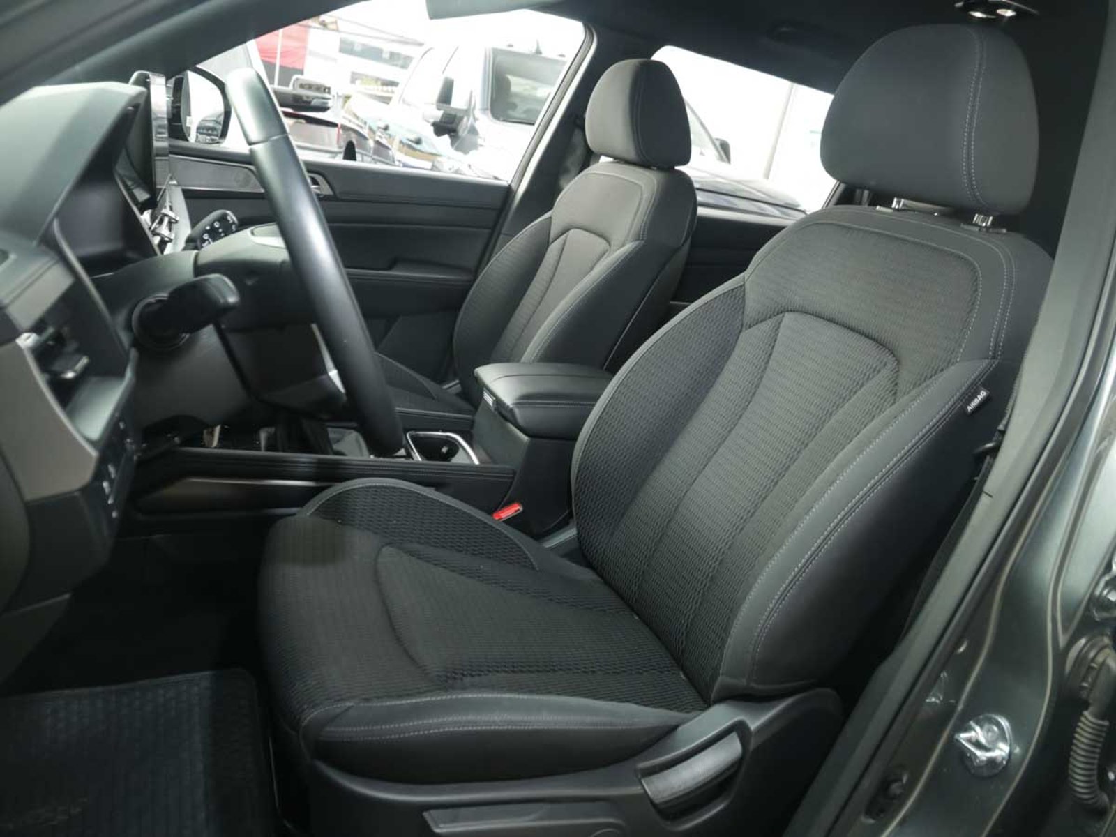 SsangYong NEW REXTON LX 2.0 T 6MT 2WD 6AB 2025 - Imagen 6 de 8