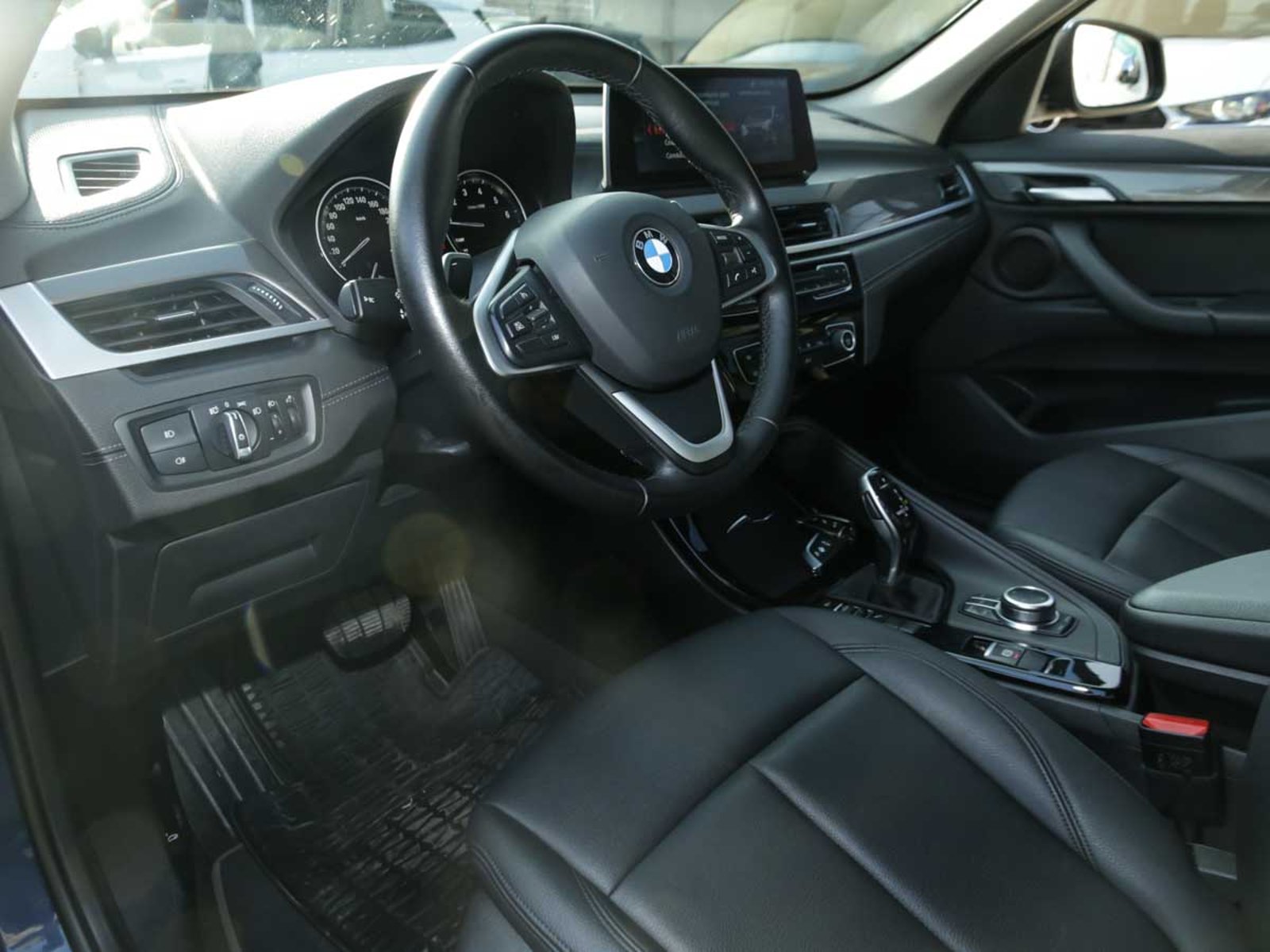 BMW X1 SDRIVE 20I 2.0 AUT 2022 - Imagen 8 de 14