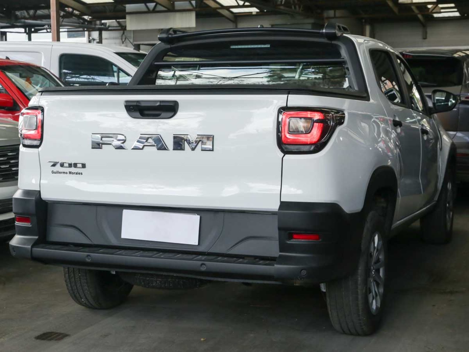 RAM 700 SLT CREW CAB 1.3 MT 2026 - Foto 4 de 8