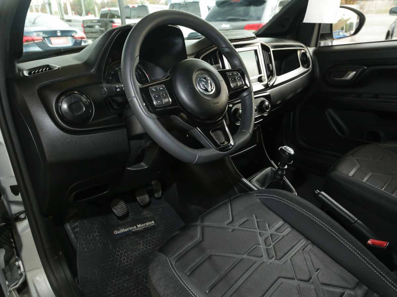 RAM 700 LARAMIE CD 1.3 2023 - Imagen 6 de 8