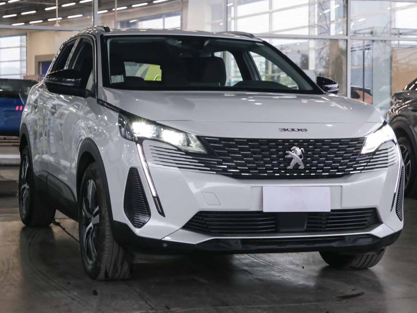 Peugeot 3008 ACTIVE BLUEHDI 1.5 2023 - Foto 2 de 8