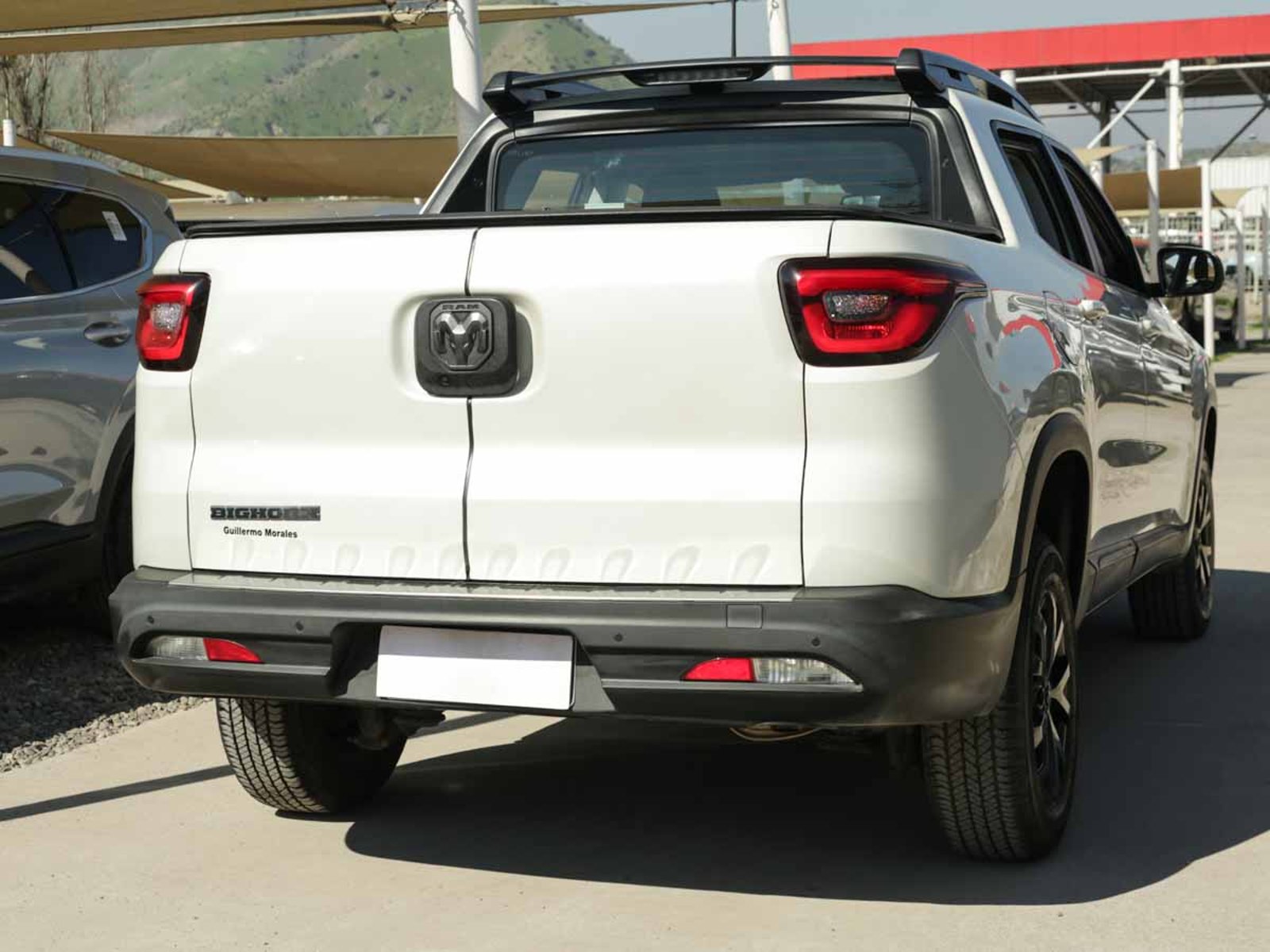 RAM 1000 BIG HORN NIGHT EDITION 1.8 2023 - Foto 4 de 8