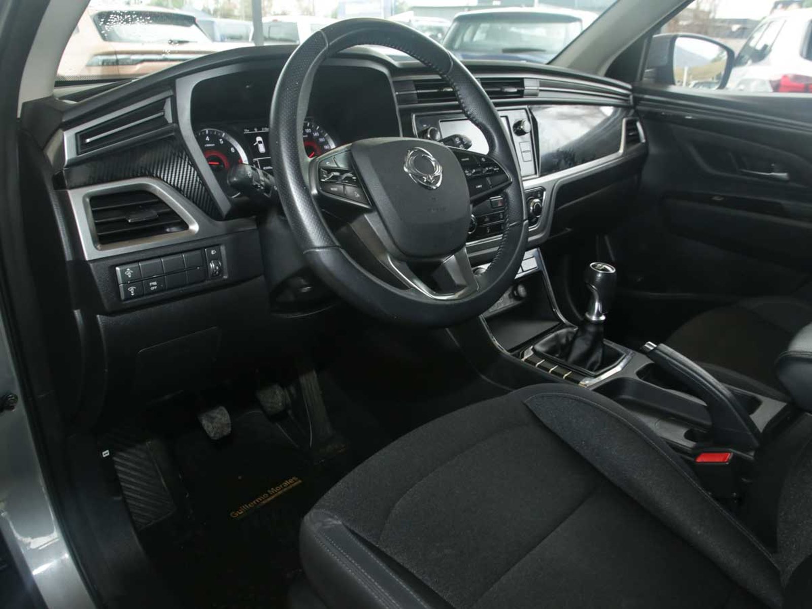 SsangYong NEW KORANDO GLX 1.5T 6MT 2WD 6AB 2021 - Imagen 6 de 8